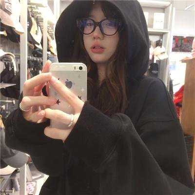 走出监狱的女人